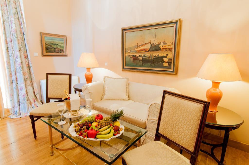 קיפיסיה Pentelikon Hotel חדר תמונה